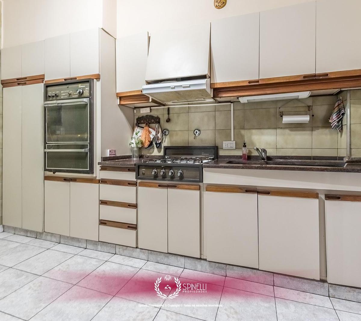 Venta Terreno Corredor Medio 126 m² en Boedo Almagro con 1230 m² Vendibles 3