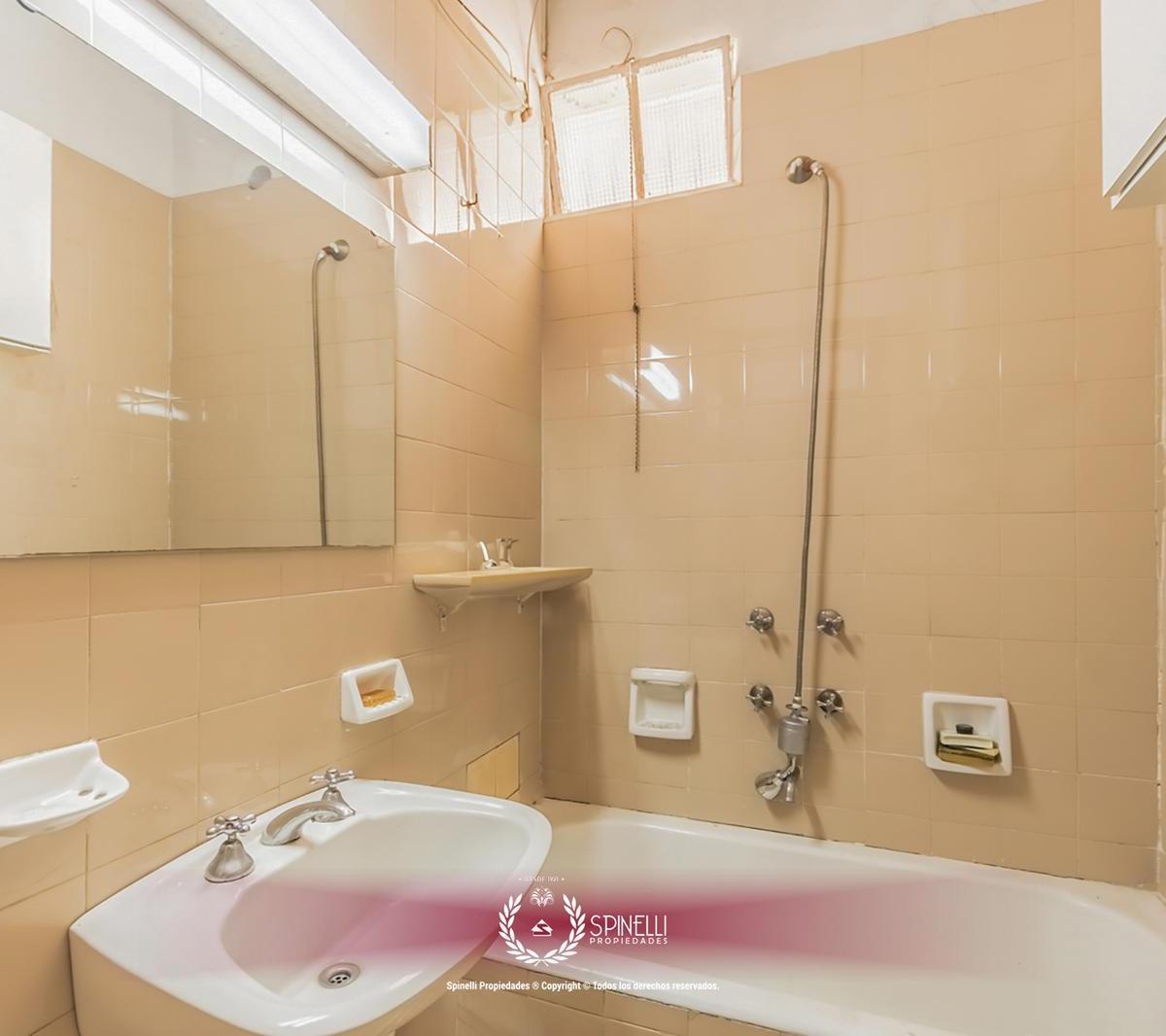 Venta Casa a Reciclar Terreno 334 m² Patio Jardín Terraza Parrilla Mataderos Usam 700 m² Vendibles 2