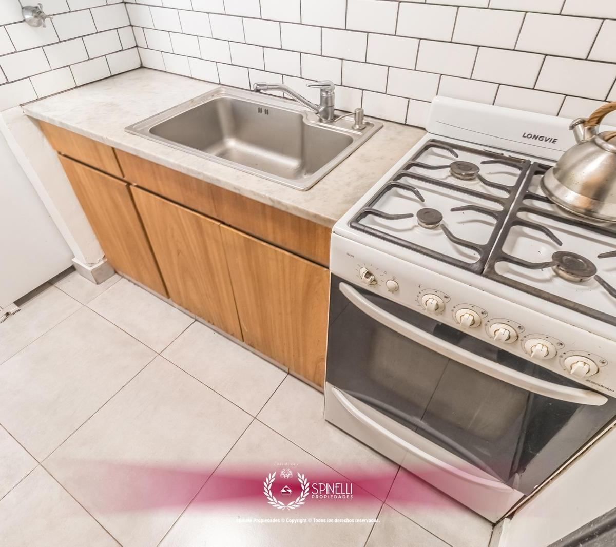 Venta Departamento 4 Ambientes 81 m² en Parque Chacabuco / Caballito Balcón Al Frente Todo Reciclado 3