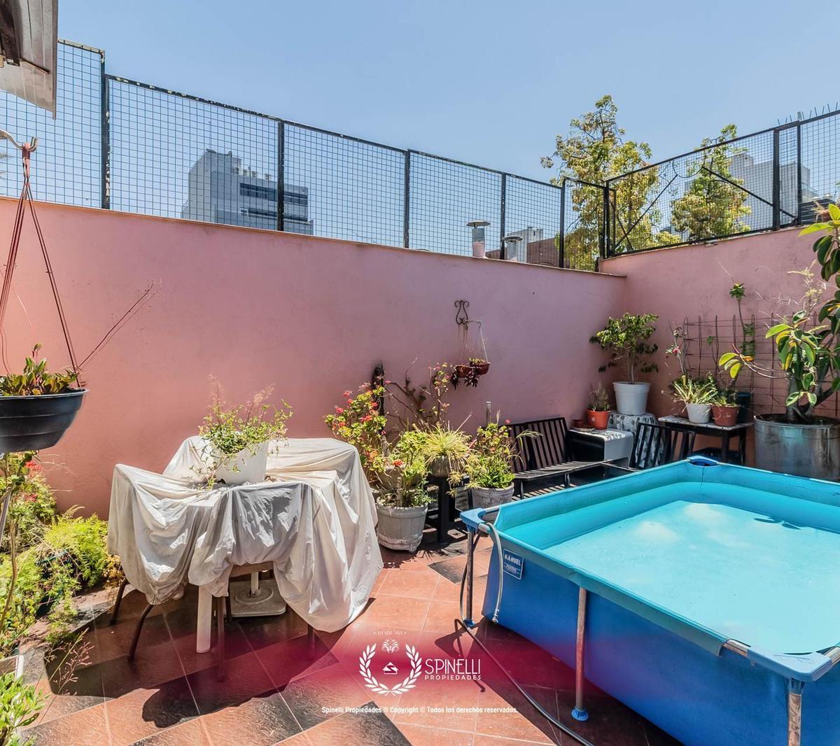 Venta PH 4 Ambientes 116 m² Duplex con Patio / Estar y Terraza Propia en Parque Patricios 5