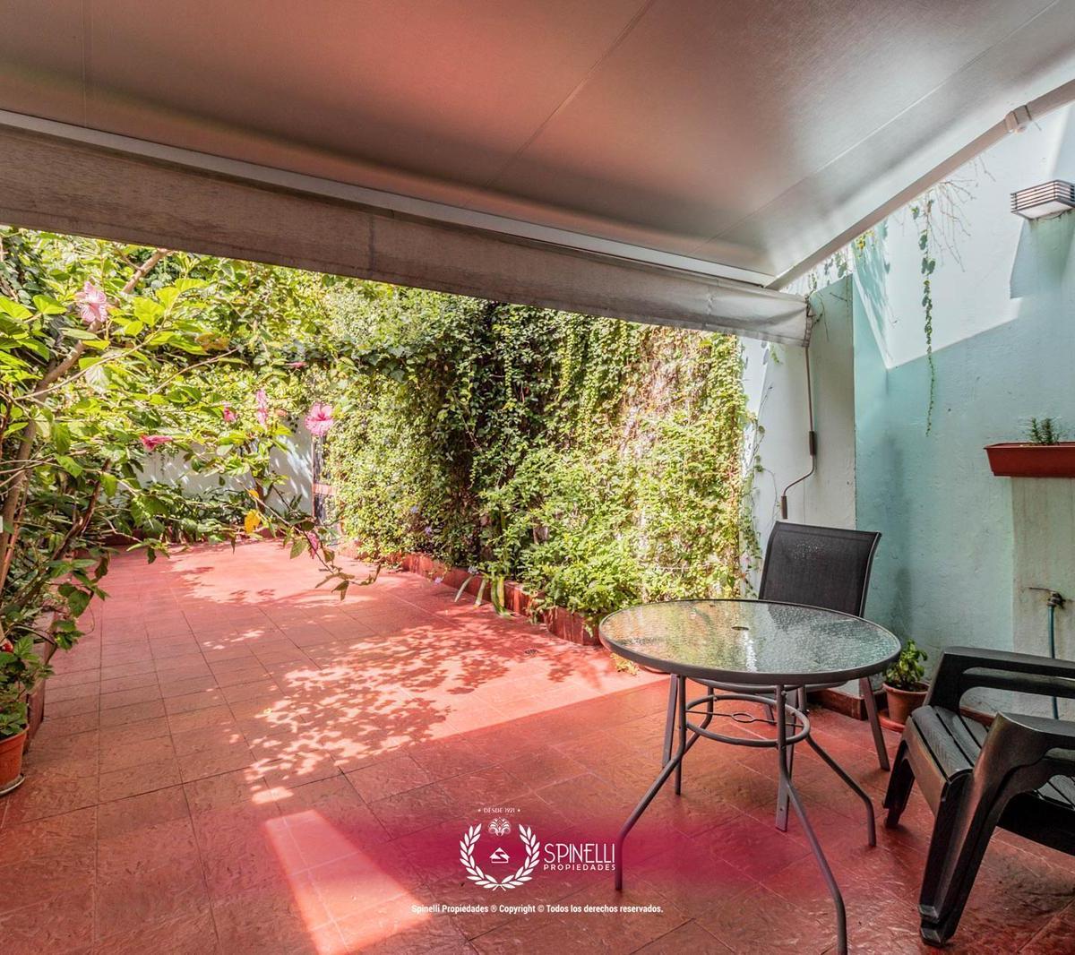 Venta Duplex PH Tipo Casa 4 Ambientes 139 m² con Patio Jardín Parrilla 3 Baños Único en Boedo Almagro 1