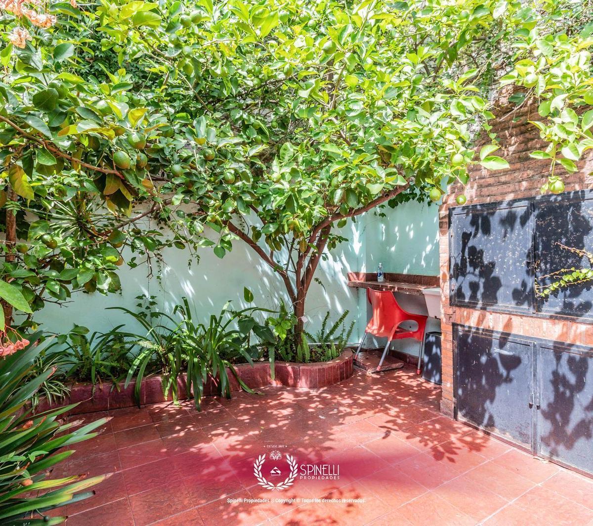 Venta Duplex PH Tipo Casa 4 Ambientes 139 m² con Patio Jardín Parrilla 3 Baños Único en Boedo Almagro 3