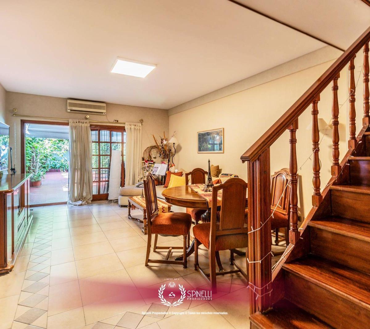 Venta Duplex PH Tipo Casa 4 Ambientes 139 m² con Patio Jardín Parrilla 3 Baños Único en Boedo Almagro 1