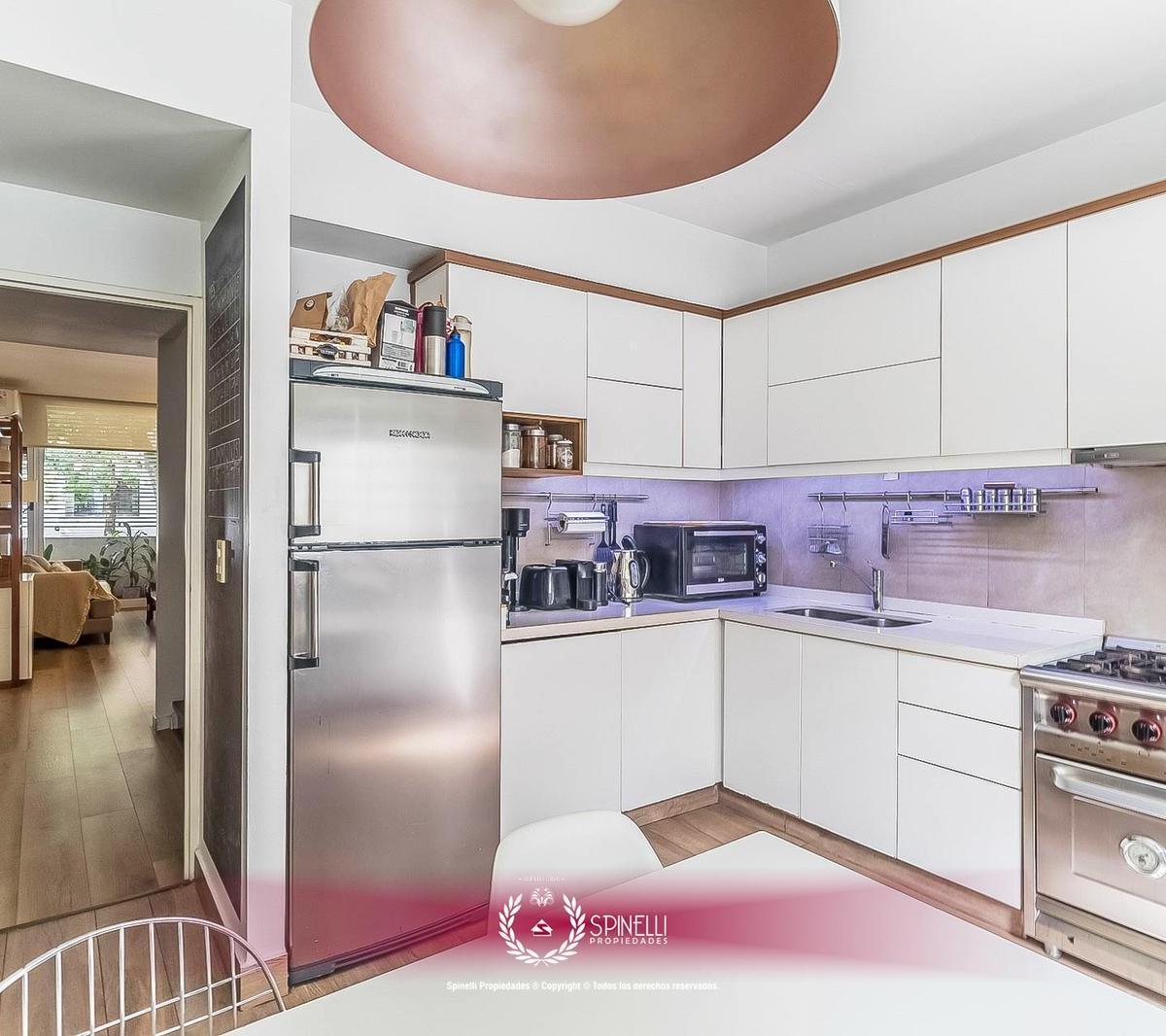 Venta Triplex PH Tipo Casa 4 Ambientes 174 m² con Patio Jardín Terraza Parrilla Cochera 3 Baños Boedo 3