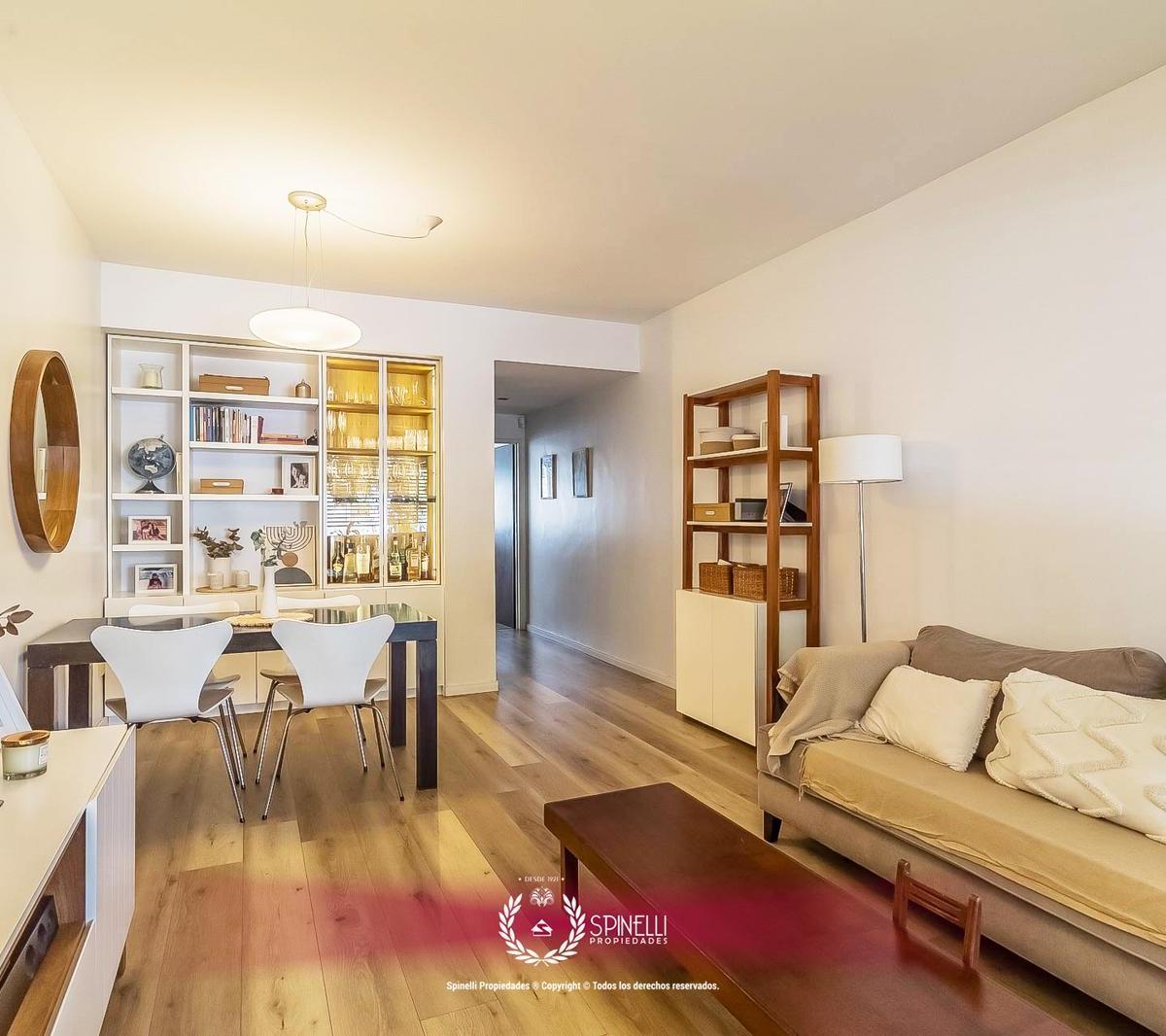 Venta Triplex PH Tipo Casa 4 Ambientes 174 m² con Patio Jardín Terraza Parrilla Cochera 3 Baños Boedo 2