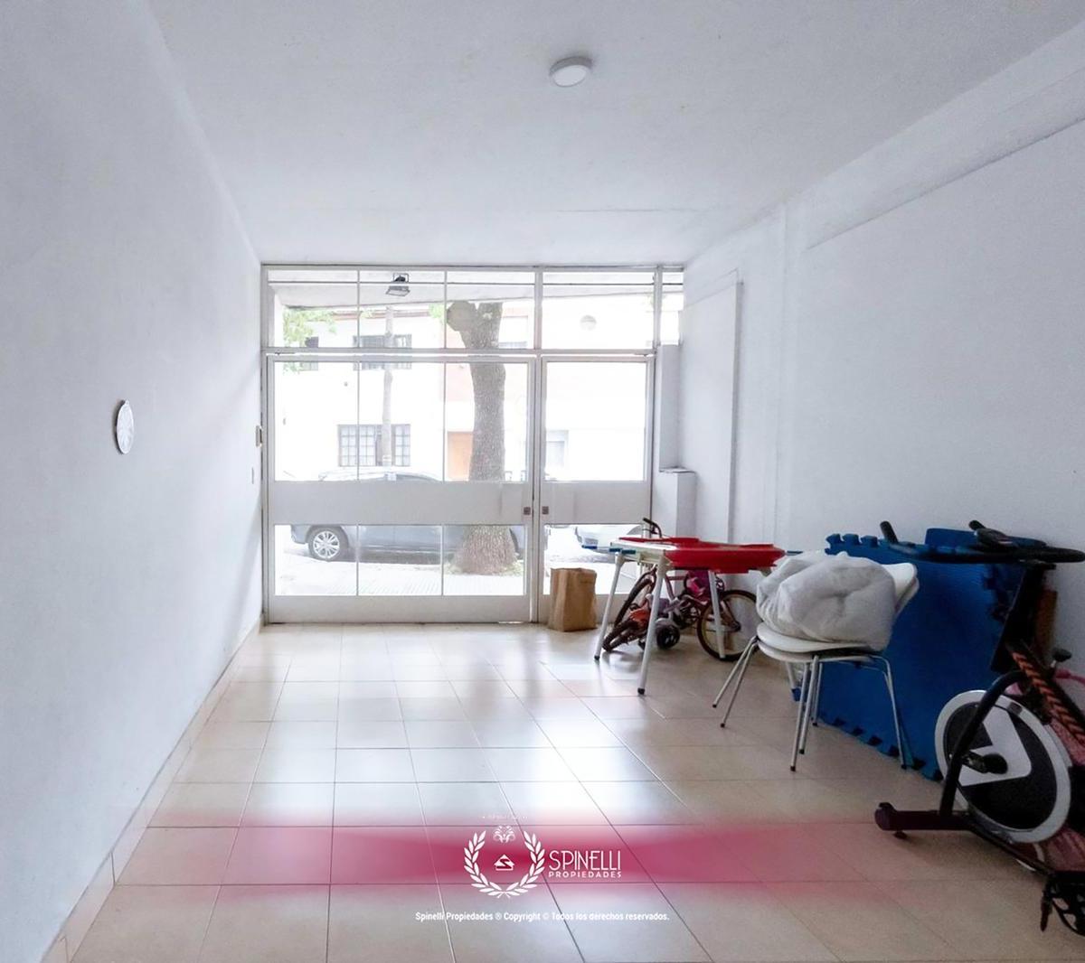 Venta Triplex PH Tipo Casa 4 Ambientes 174 m² con Patio Jardín Terraza Parrilla Cochera 3 Baños Boedo 4