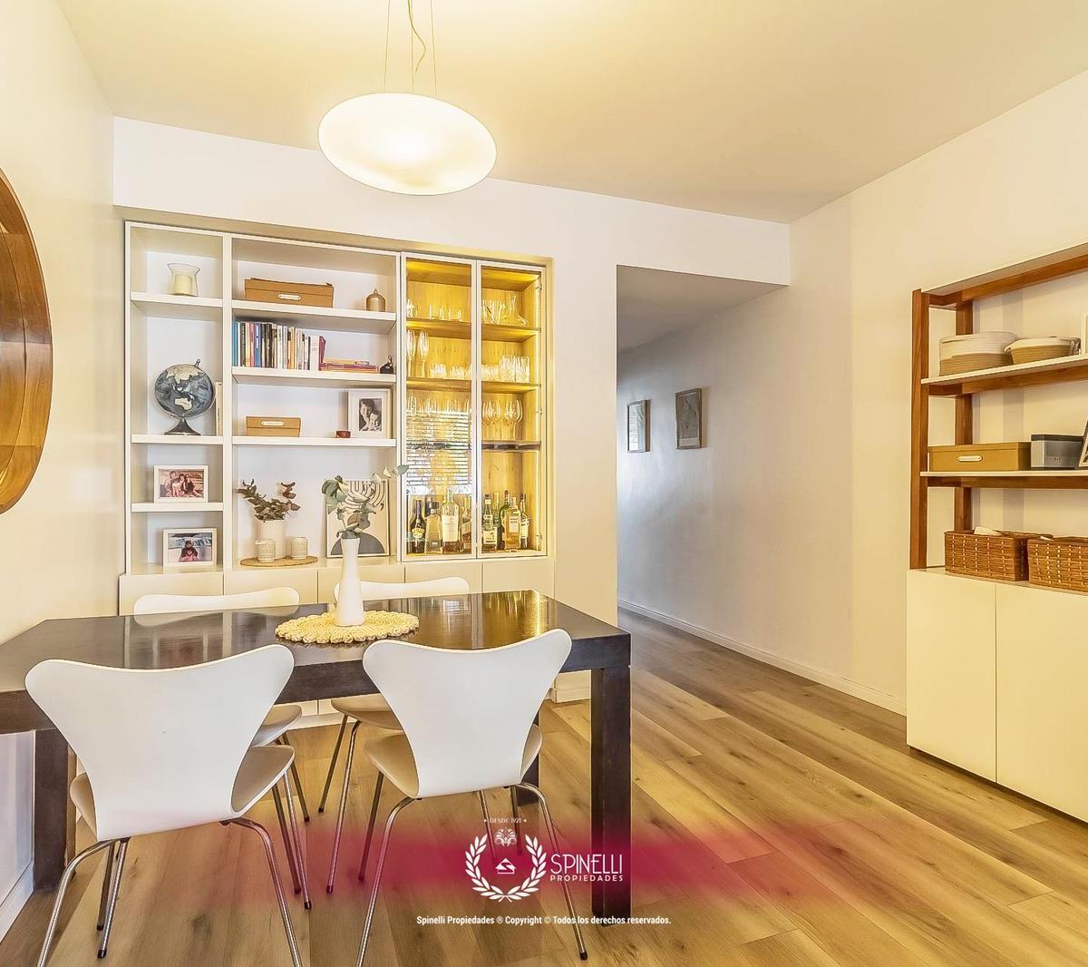 Venta Triplex PH Tipo Casa 4 Ambientes 174 m² con Patio Jardín Terraza Parrilla Cochera 3 Baños Boedo 1