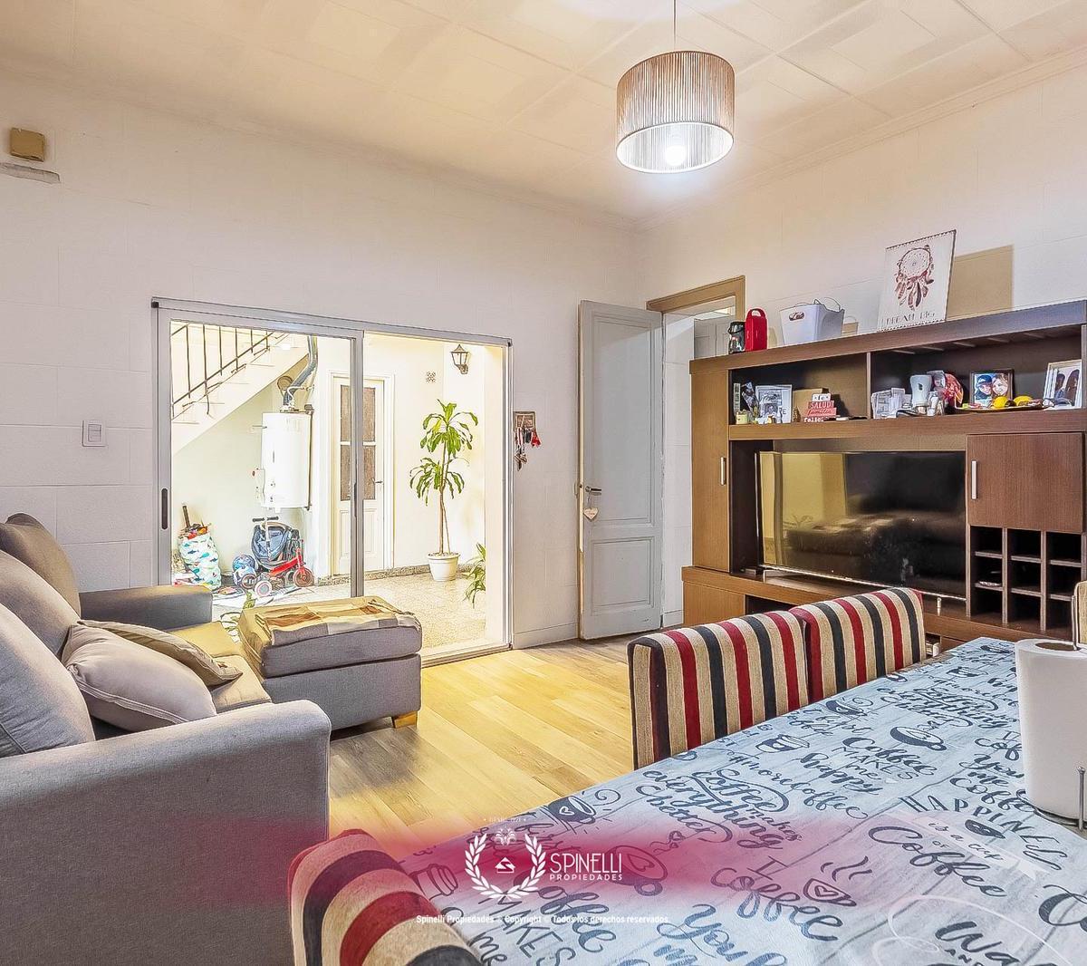 Venta Casa en Boedo 5 Ambientes 240 m² Construidos Sobre Terreno Lote de 146 m² Usab2 454 m² Vendibles 1