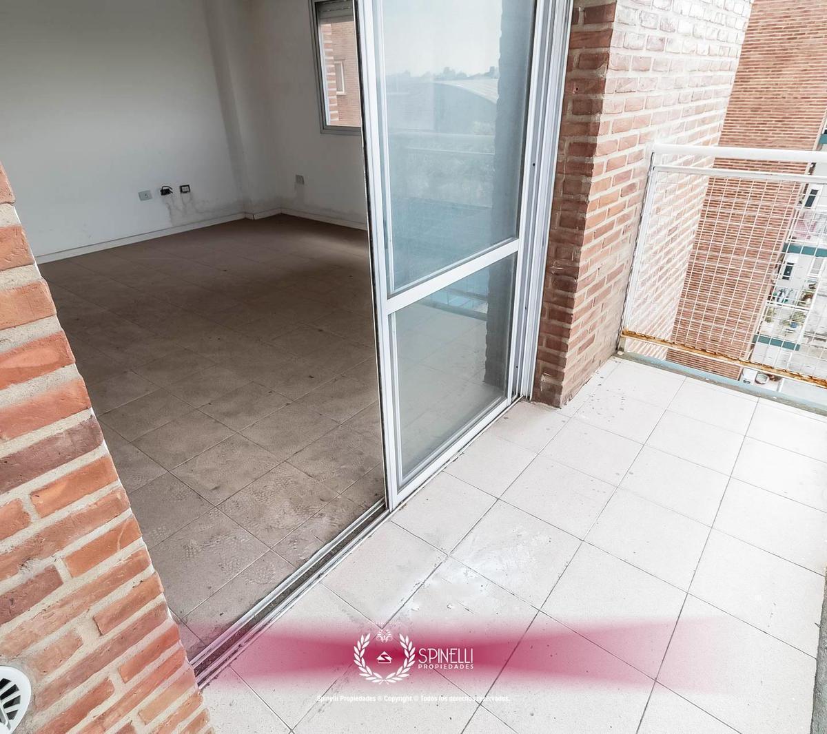 Venta Departamento 4 Ambientes 79 m² Versalles Cochera Torre 5