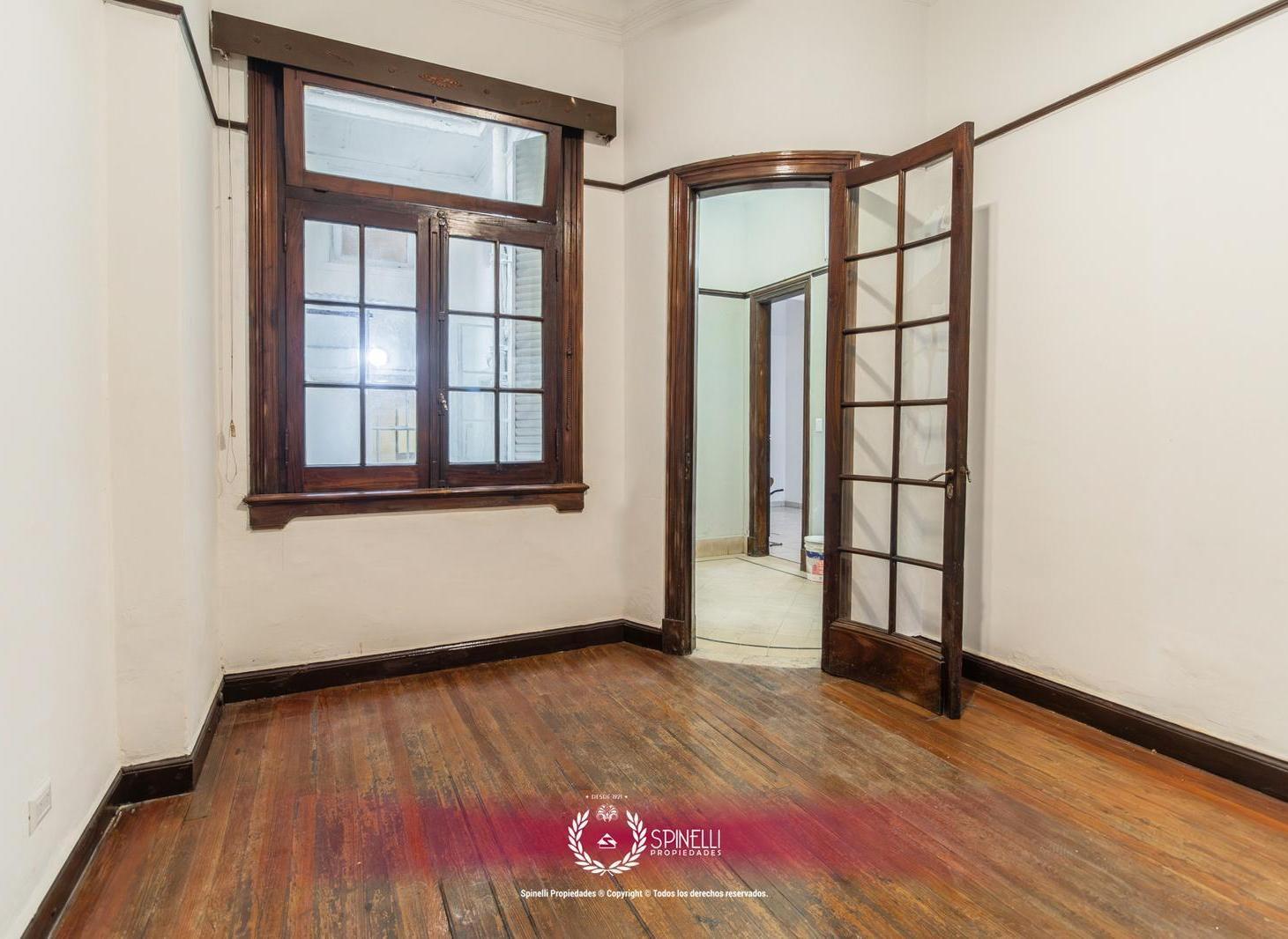 Venta ph tipo casa 4 ambientes con dependencia 146M² 2 patios entrada independiente sin expensas