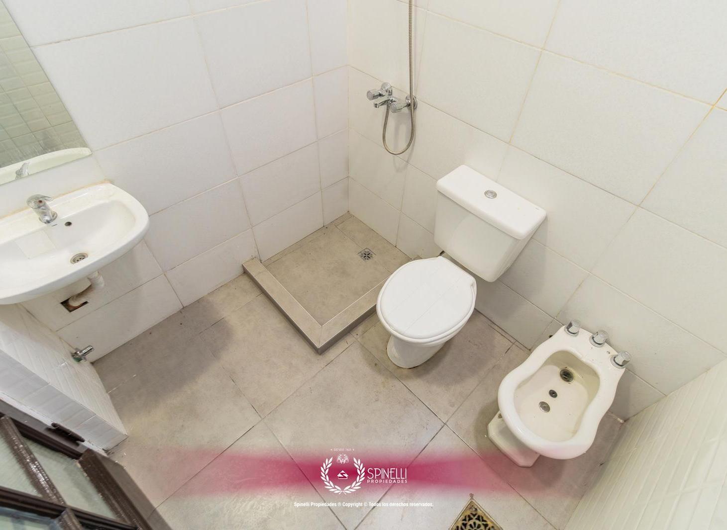 Foto de Venta ph tipo casa 4 ambientes con dependencia 146M² 2 patios entrada, imagen 3