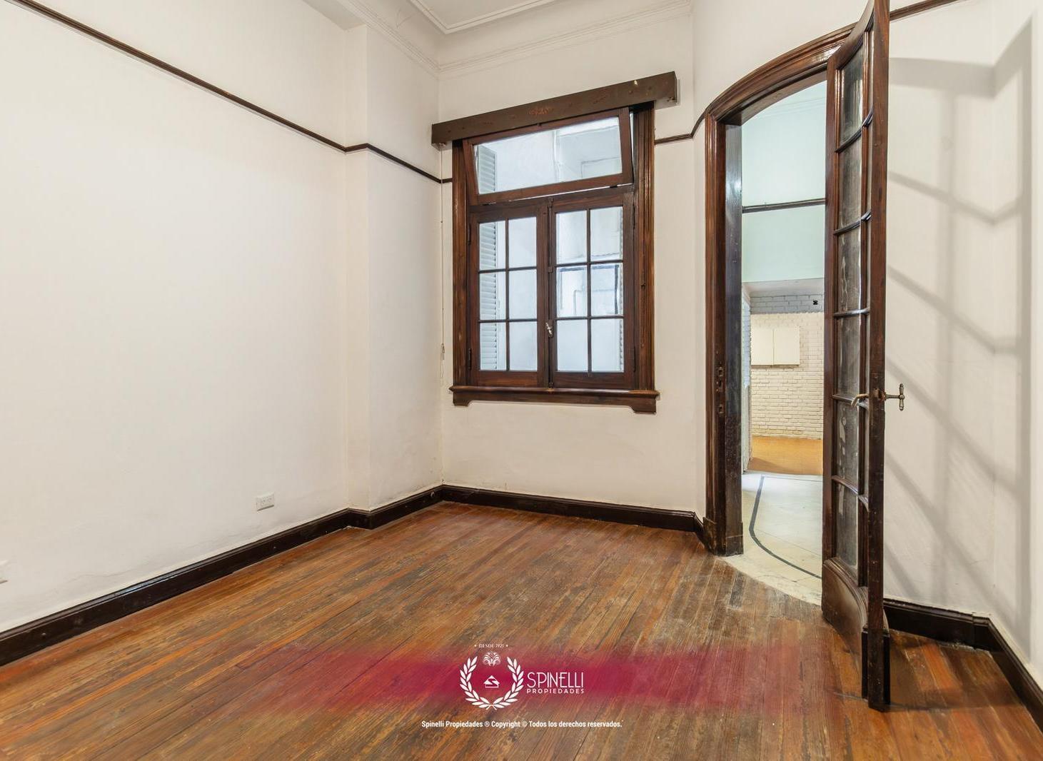 Venta ph tipo casa 4 ambientes con dependencia 146M² 2 patios entrada independiente sin expensas