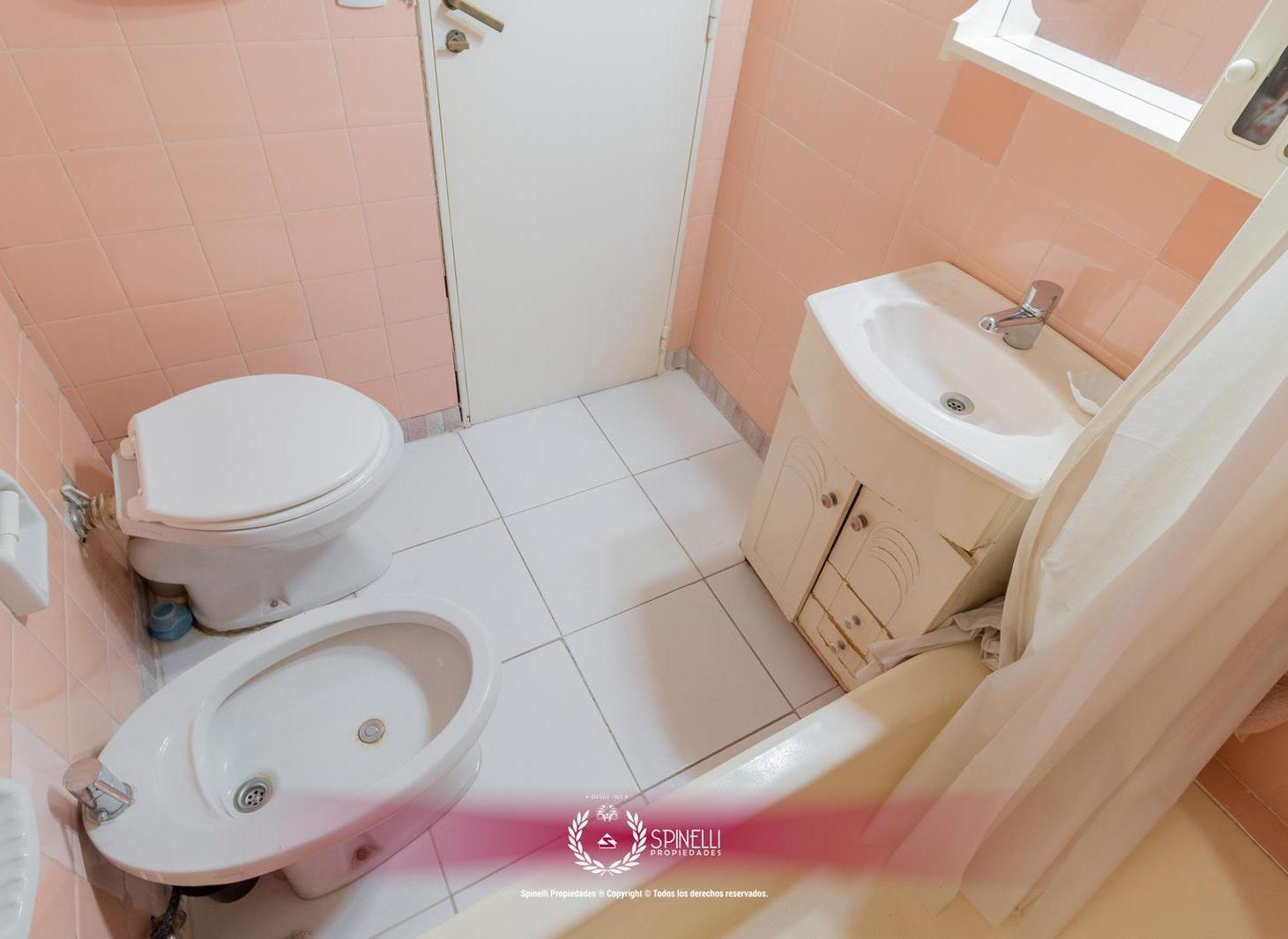 Venta departamento 3 ambientes 57M² con balcón al frente en Parque Chacabuco Caballito apto crédito