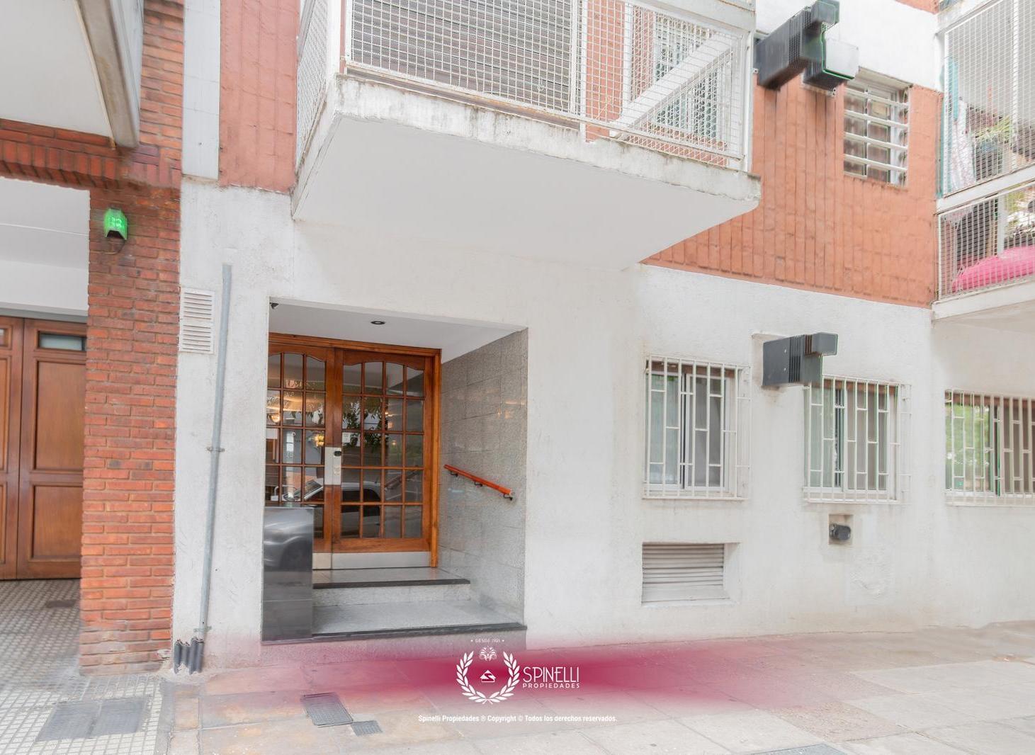 Venta departamento 3 ambientes 57M² con balcón al frente en Parque Chacabuco Caballito apto crédito
