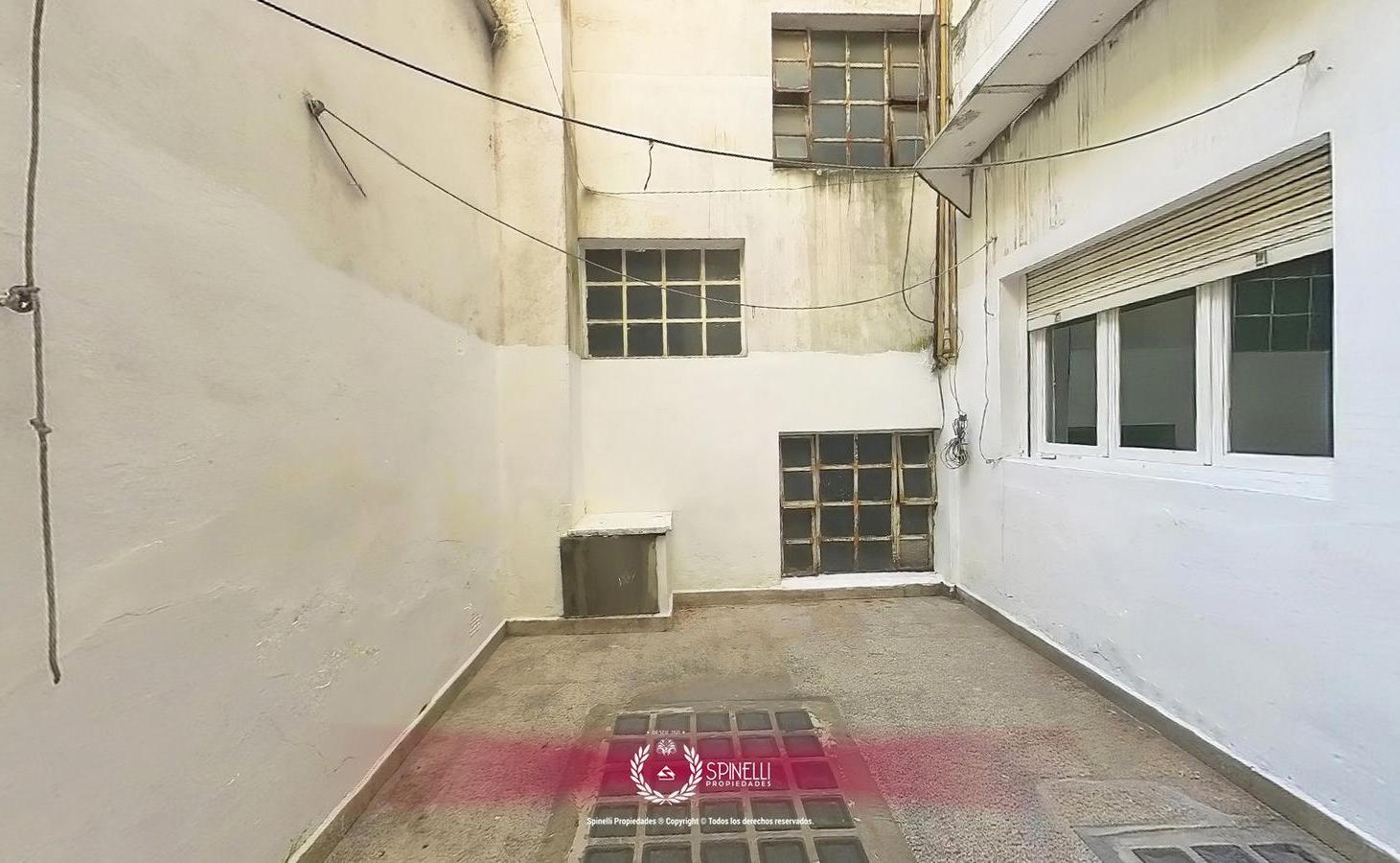 Alquiler departamento tipo PH 1 ambiente 45M² Balvanera San Cristóbal planta baja lateral con patio