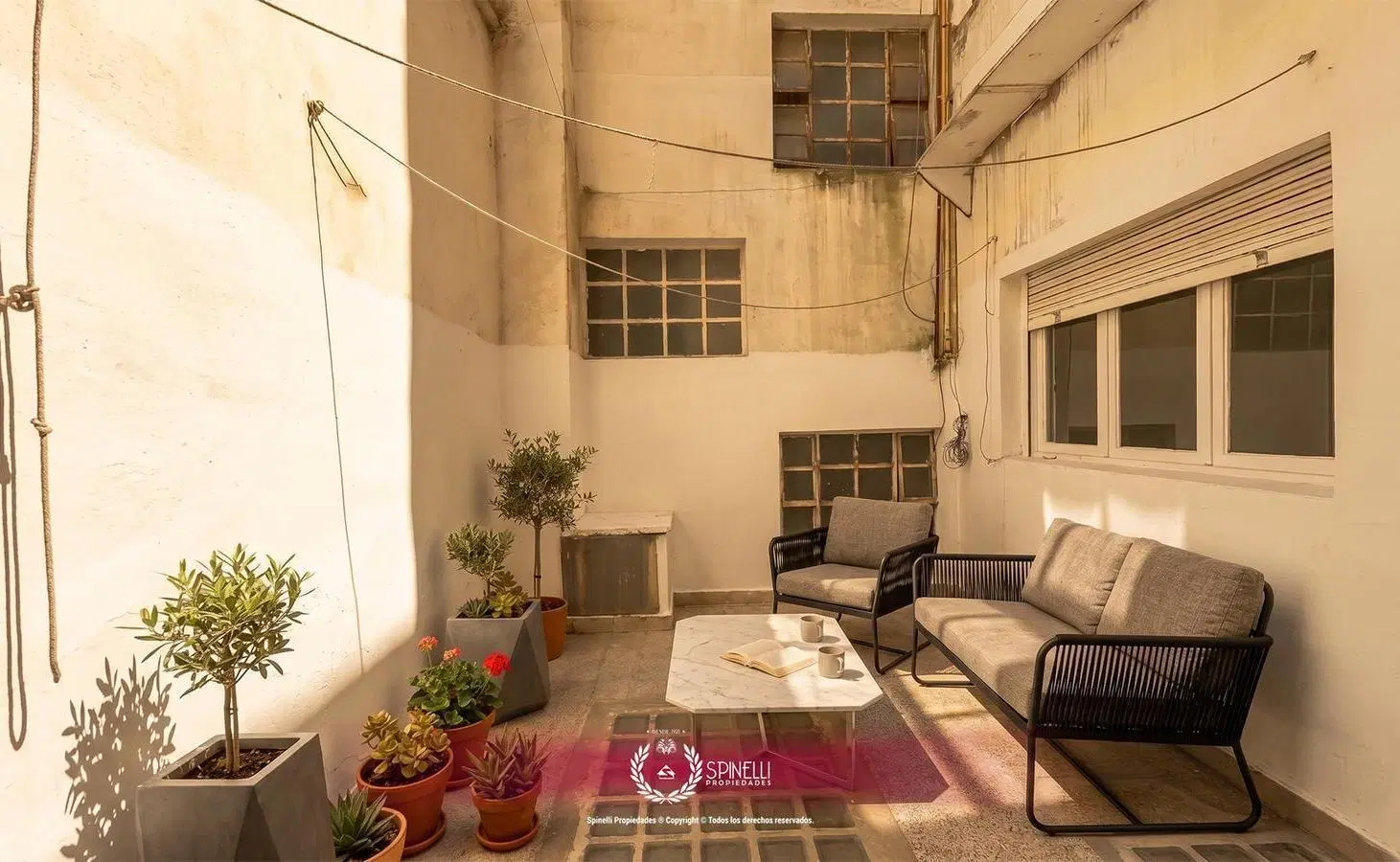 Alquiler departamento tipo PH 1 ambiente 45M² Balvanera San Cristóbal planta baja lateral con patio 2