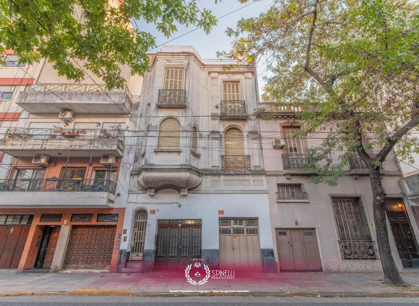 Venta casa 8 ambientes patios 5 baños terraza garage 314M² sobre terreno USAA de 127M² San Cristóbal 3