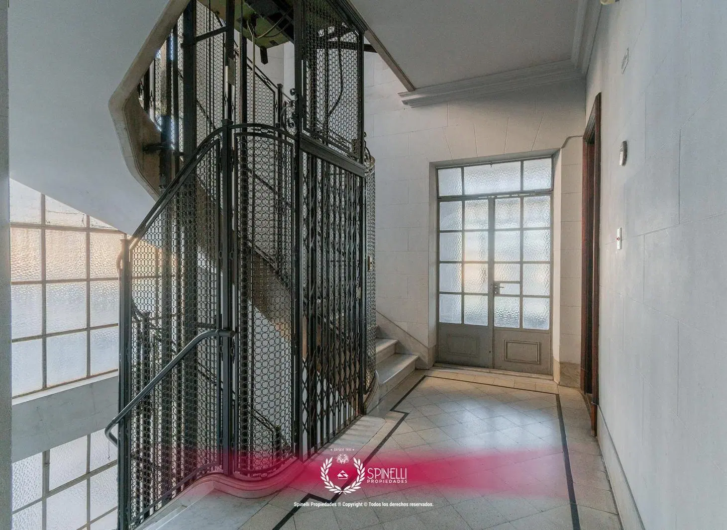 Venta departamento 3 ambientes con dependencia 80m² al frente céntrico estilo francés apto crédito 4