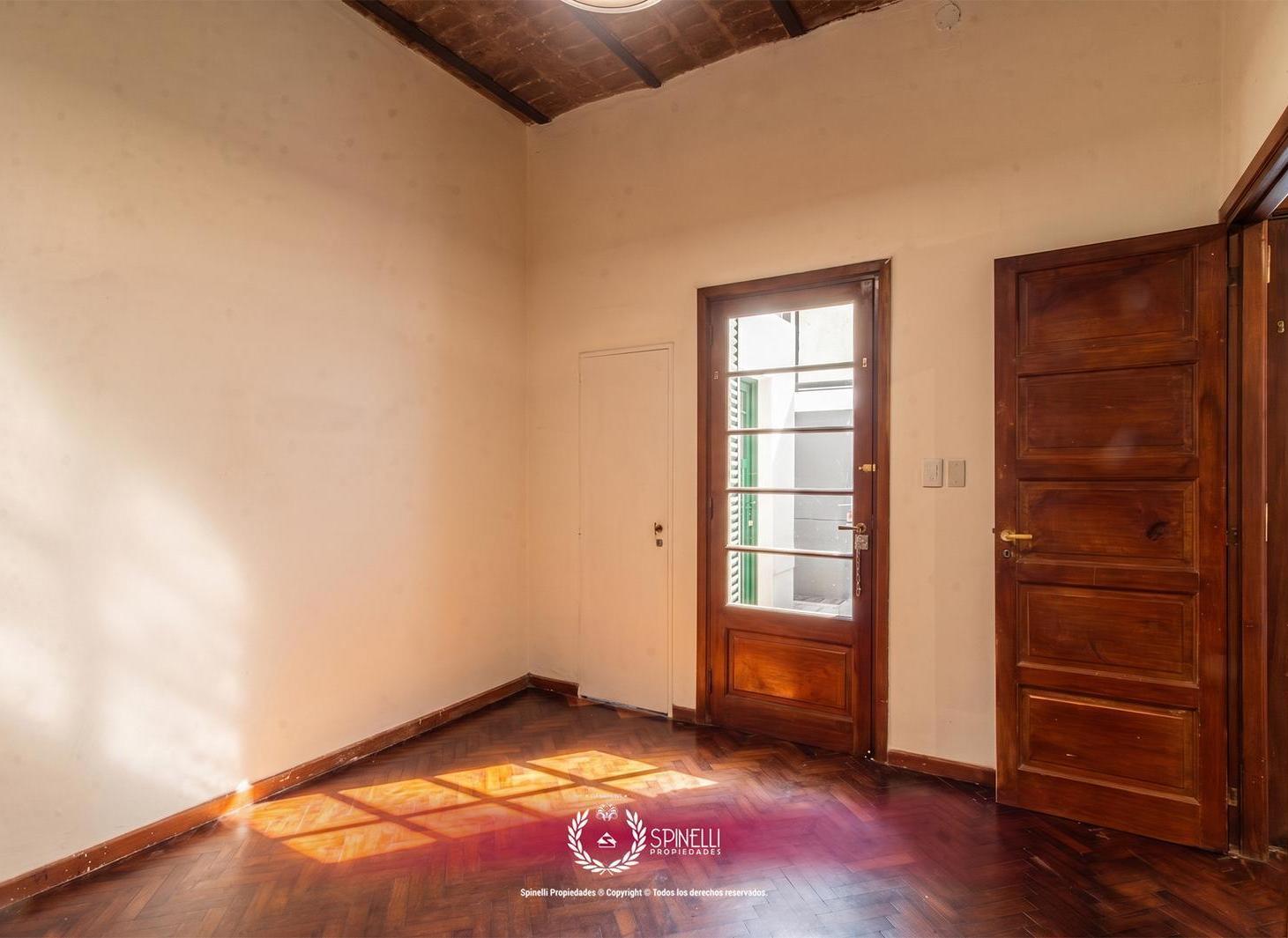 Venta departamento tipo PH 3 ambientes 78m² 15m² con patio terraza y azotea adicional en Boedo