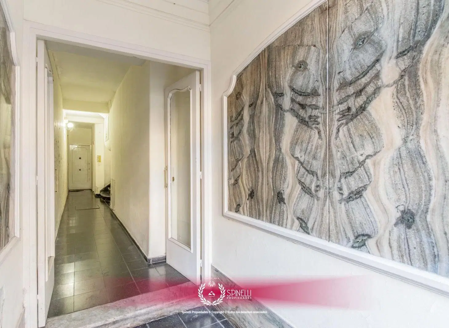 Venta departamento 3 ambientes 54M² con balcón al frente en Flores un piso por escaleras 5