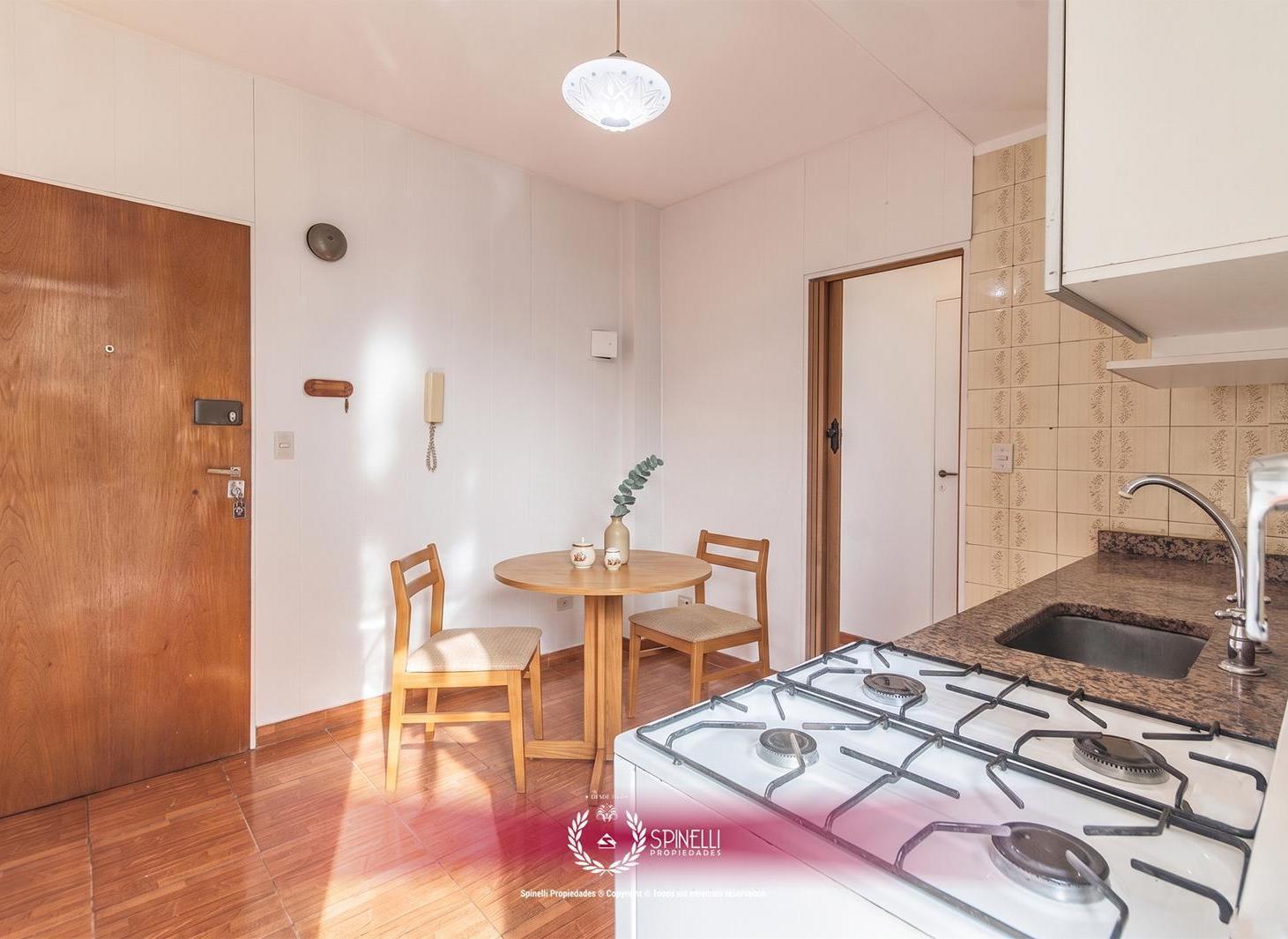 Foto de Venta departamento semipiso 4 ambientes 66M² cocina lavadero en San Juan y Boedo apto crédito, imagen 2