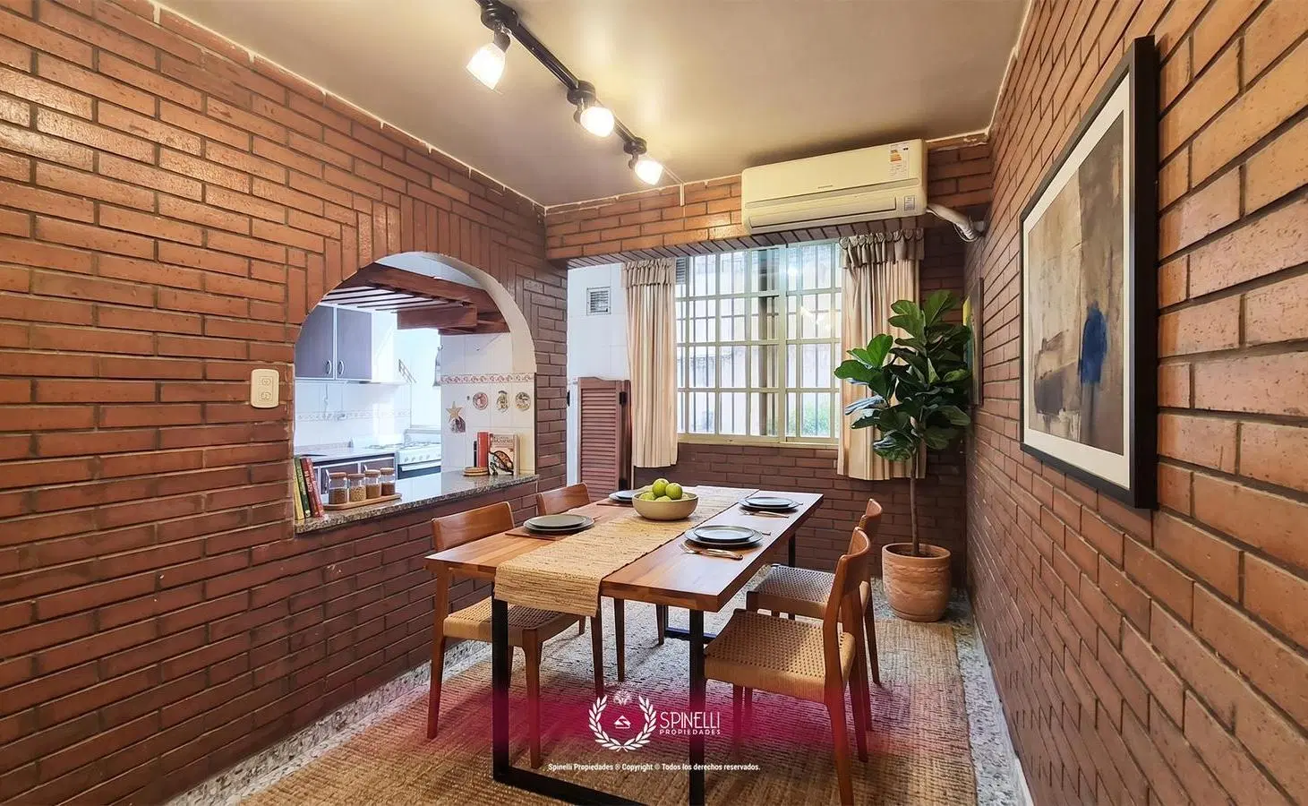Alquiler departamento 4 ambientes 70m² al contrafrente en Parque Centenario primer piso por escalera 2