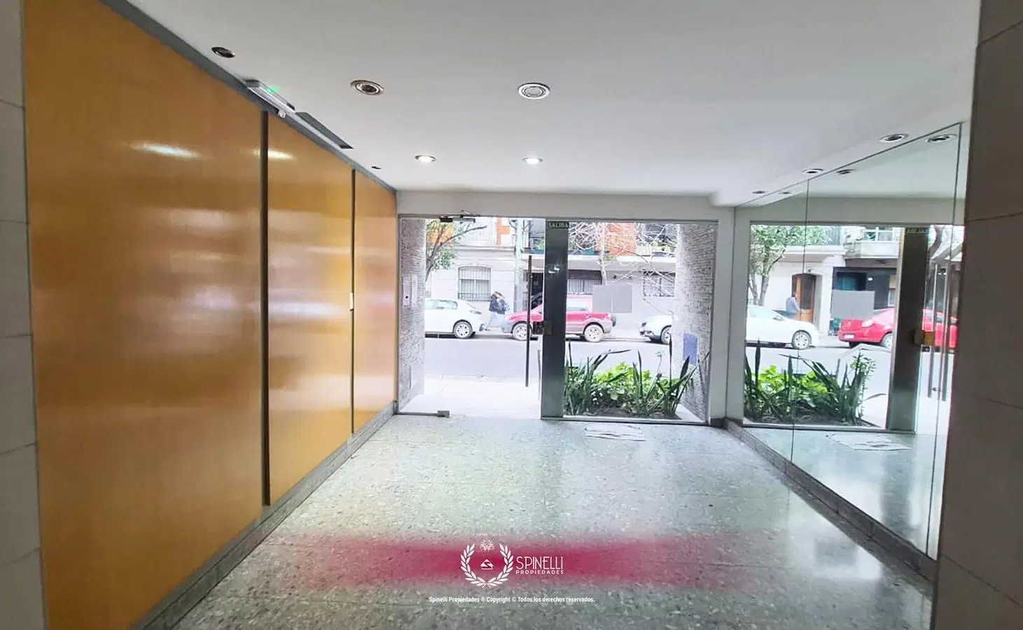 Alquiler departamento 4 ambientes 70m² al contrafrente en Parque Centenario primer piso por escalera 8
