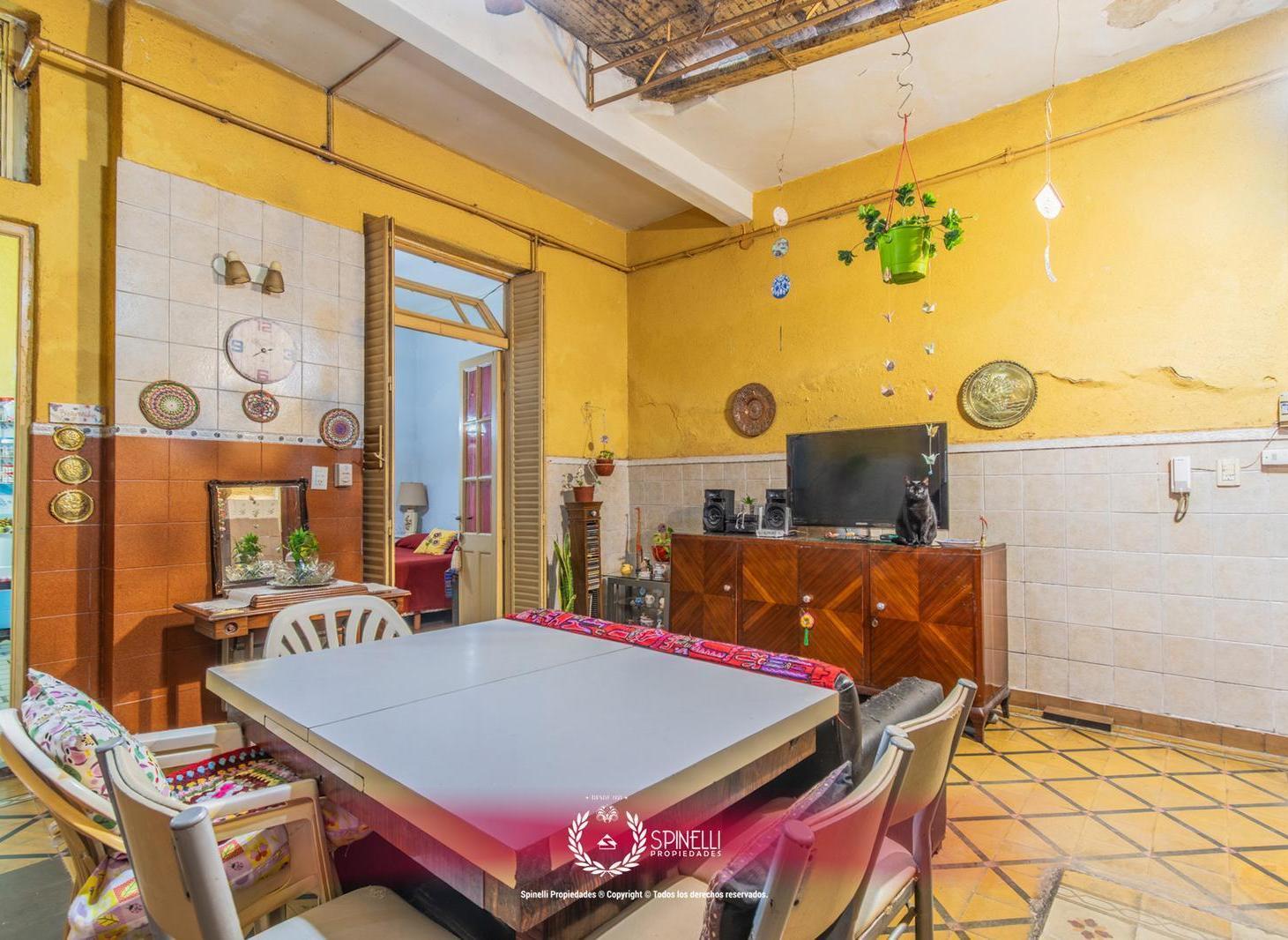 Foto de Venta departamento ph 3 ambientes 82m² al contrafrente a reciclar en, imagen 2