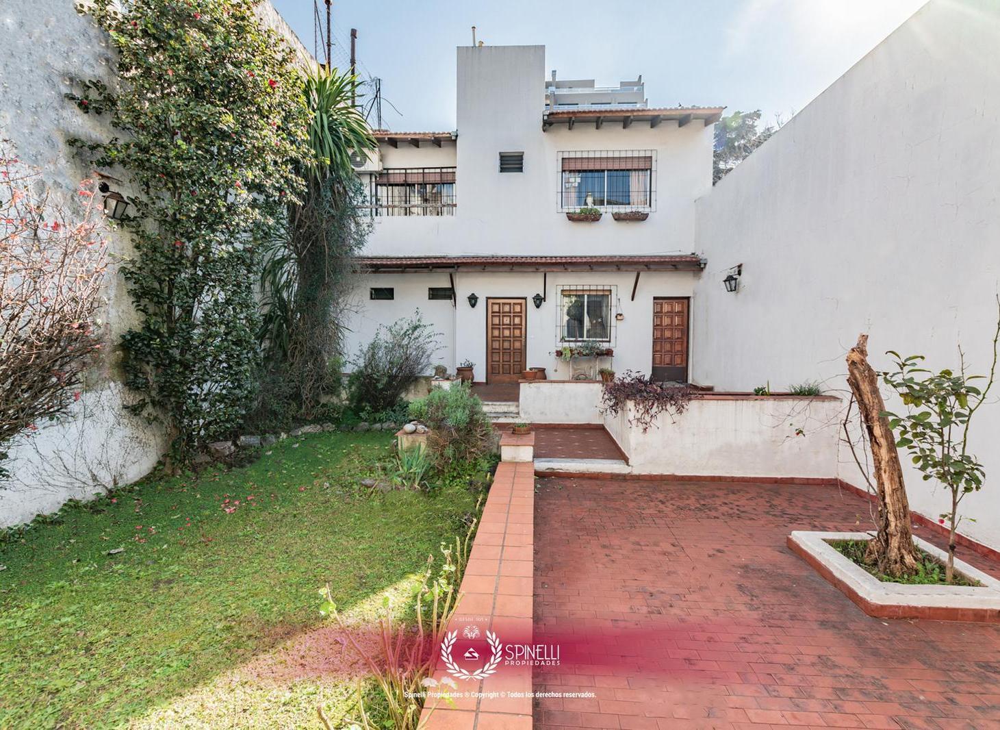 Foto de Venta PH tipo casa 4 ambientes jardín 2 patios parrilla 251M² excelente, imagen 2