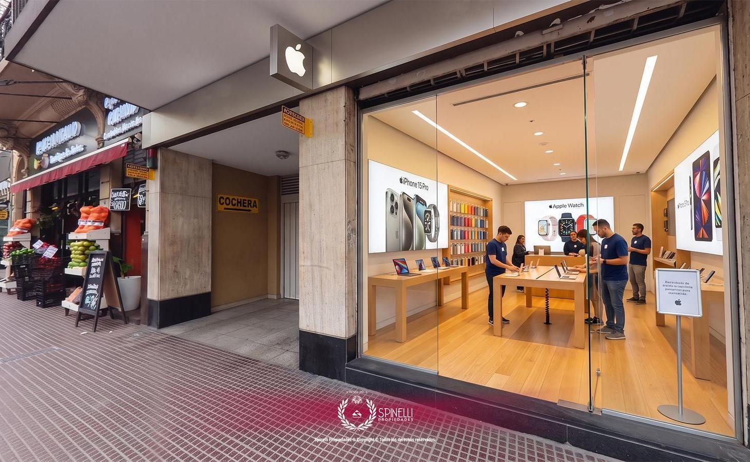 Foto de Alquiler local comercial 74m² en la mejor ubicación del barrio de, imagen 2