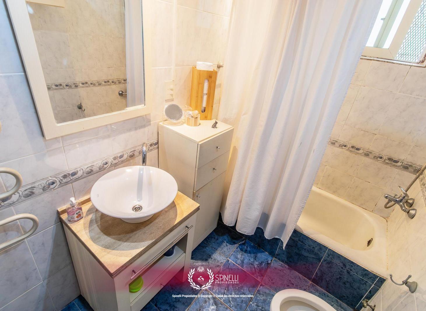 Foto de Venta departamento 3 ambientes con dependencia 73M² balcón al frente en, imagen 5