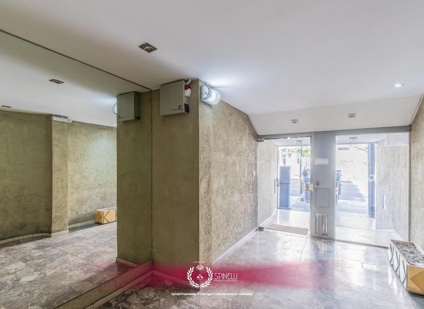 Foto de Venta departamento 2 ambientes 56M² con balcón terraza al frente en, imagen 3