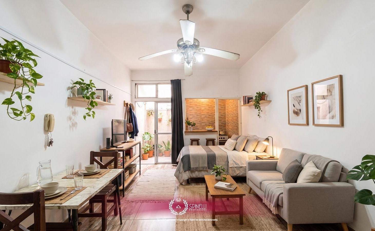 Foto de Alquiler departamento monoambiente 21M² con patio interno en planta, imagen 1