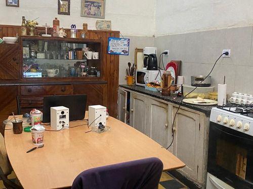 Casa 5 Ambientes con Local y Cochera 4