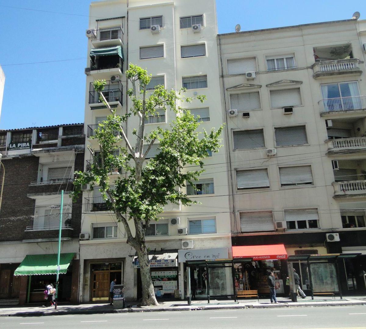 Departamento 3 ambientes. | Av Montes de Oca al 1100