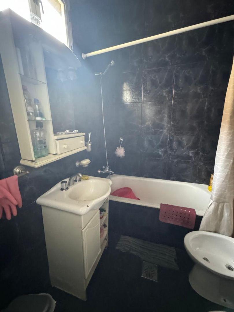 Casa 2 ambientes. | Luzuriaga al 1200