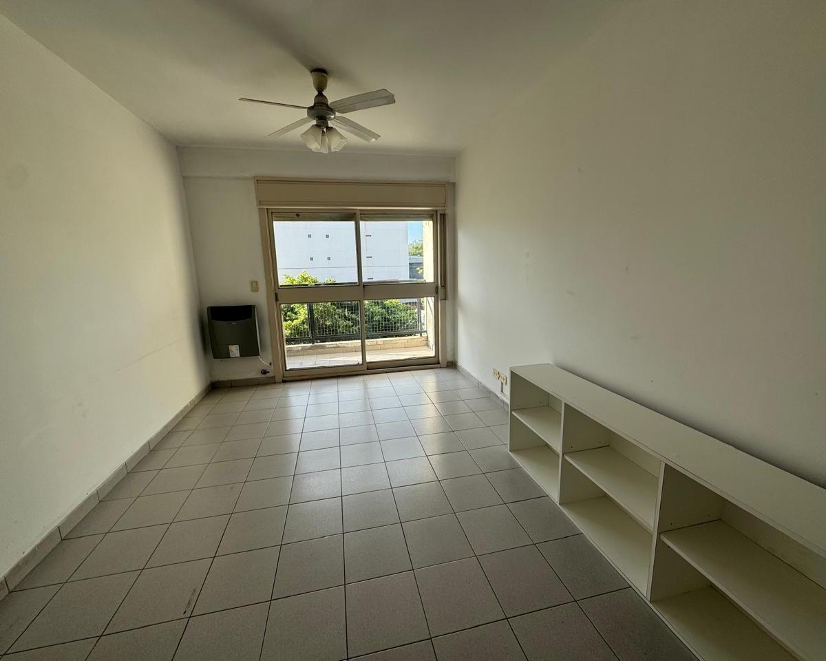 Departamento 4 Ambientes. | Irala Al 100 1