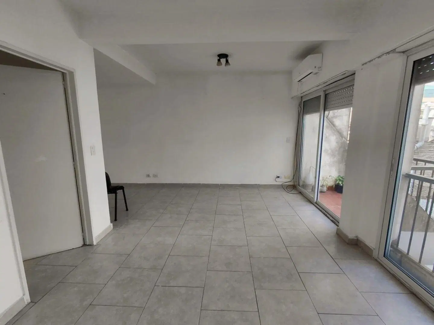 ALQUILER 2 AMBIENTES 4