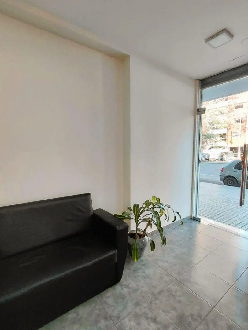 ALQUILER LOCAL 2
