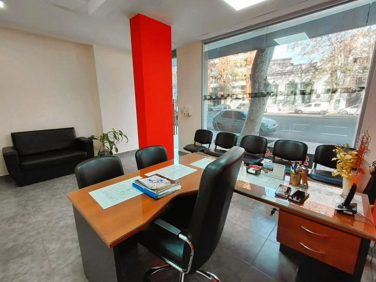 ALQUILER LOCAL 4