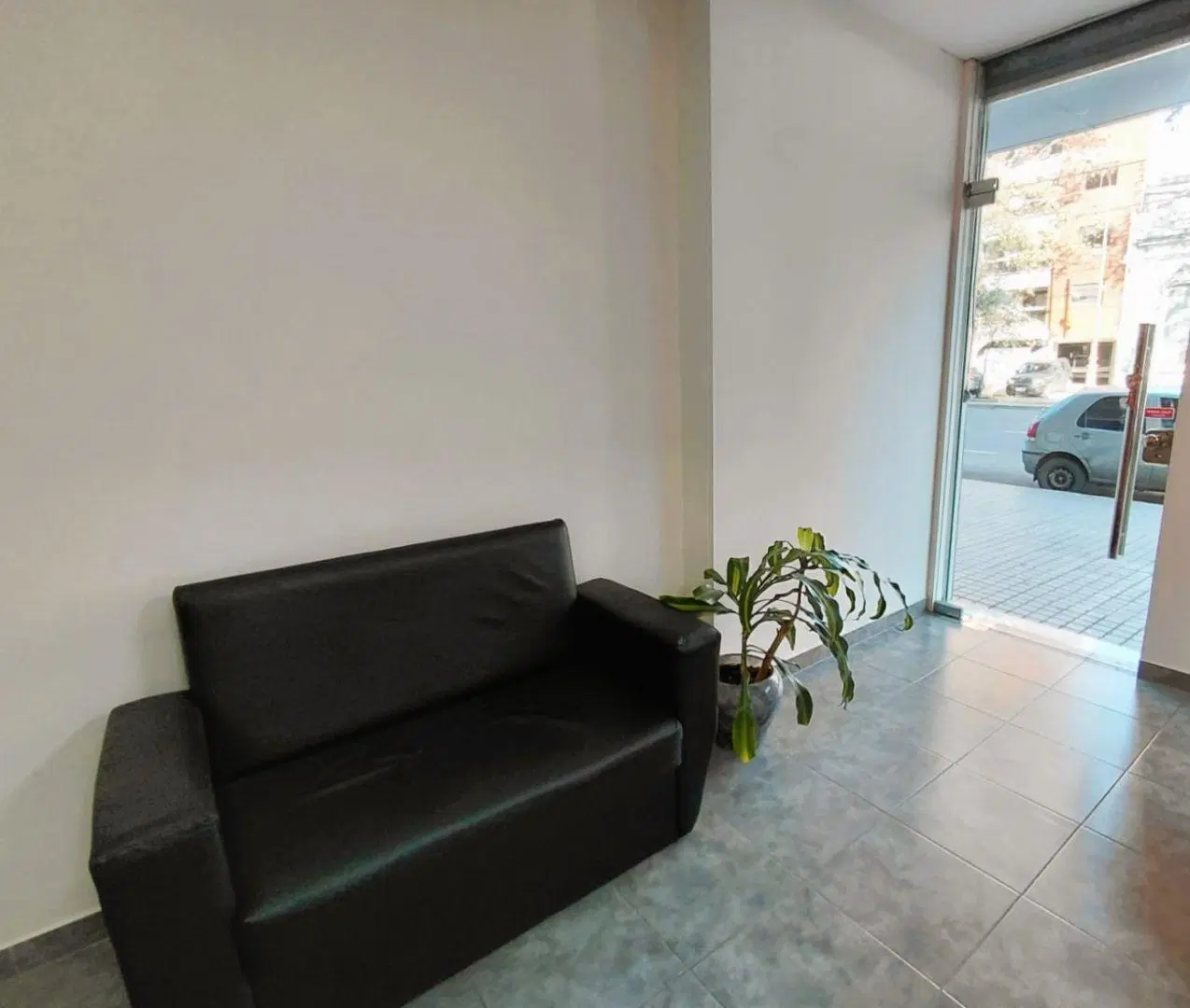 ALQUILER LOCAL 3