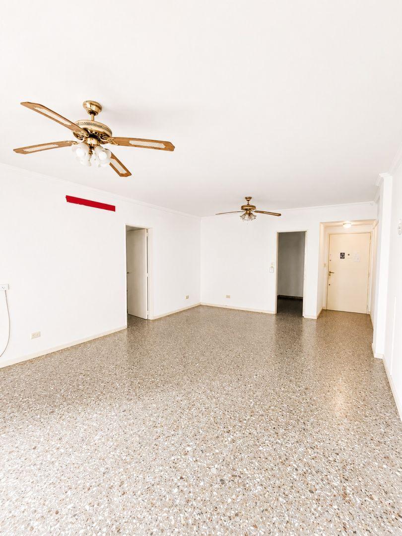 Foto de VENTA 3 AMBIENTES C/ DEPENDENCIA, imagen 1