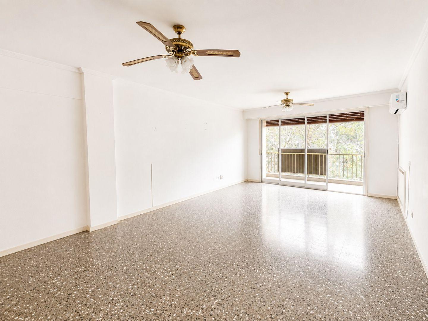 Foto de VENTA 3 AMBIENTES C/ DEPENDENCIA, imagen 2