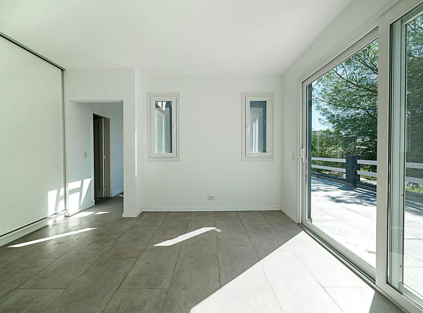 Foto de Alquiler Casa 4 Ambientes 720m2, Santa Clara, Manzanares., imagen 3