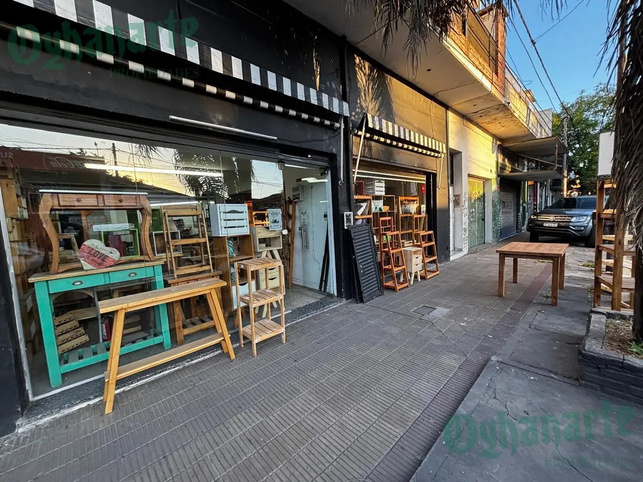 ALQUILER DE LOCAL EN CASTELAR NORTE SOBRE AV. SANTA ROSA 1
