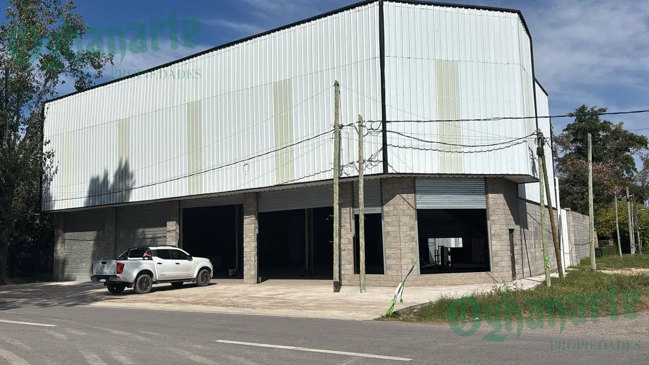 ALQUILER COMERCIAL DE GALPON SOBRE ACCESO OESTE - GRAL. RODRIGUEZ 1