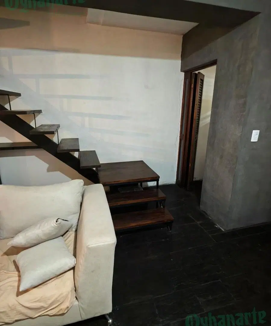 Venta de casa totalmente a refaccionar en Castelar Norte 4