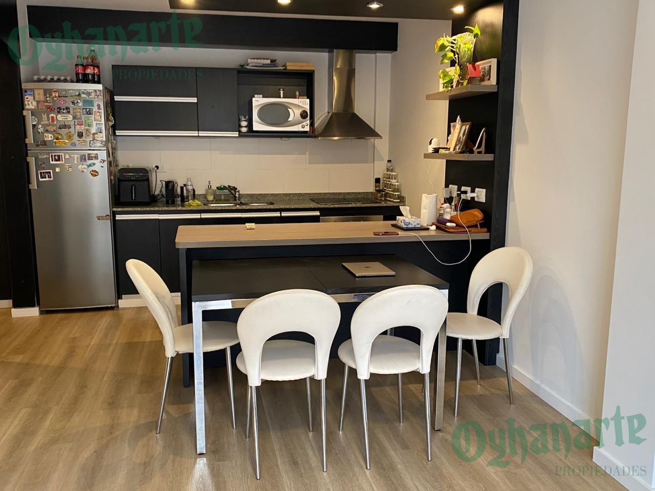 VENTA DE HERMOSO DEPARTAMENTO EN CASTELAR NORTE - 3 AMB - CON COCH