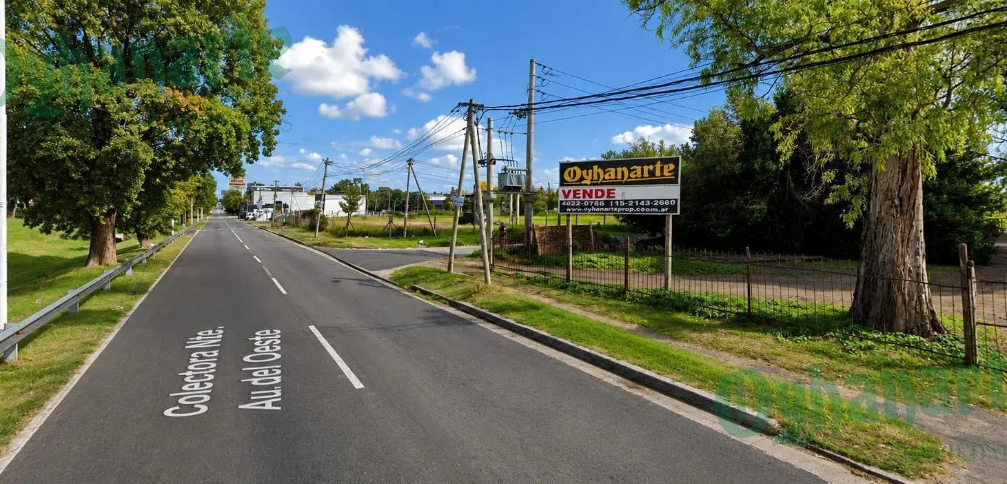 IMPORTANTE FRACCIÓN SOBRE ACCESO OESTE EN HURLINGHAM - PROX AV VERGARA 3