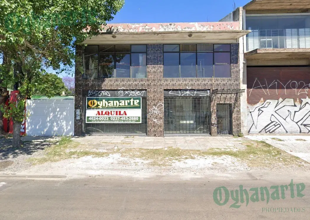 Comercial - Alquiler de local en Acceso Oeste y Santa Rosa - Castelar 2
